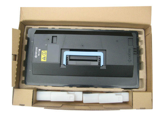 Cartuchos de tóner láser de Kyocera Vida útil de la página 34000pp Negro TK715